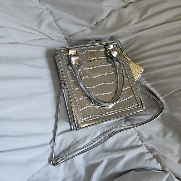 Silver Metalic mini bag - Picture 1 of 7